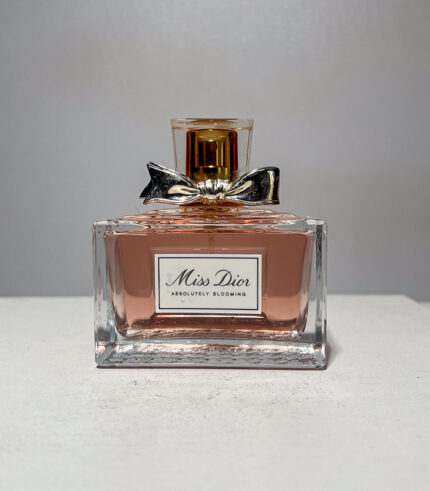 MISS DIOR - ABSOLUTELY BLOOMING